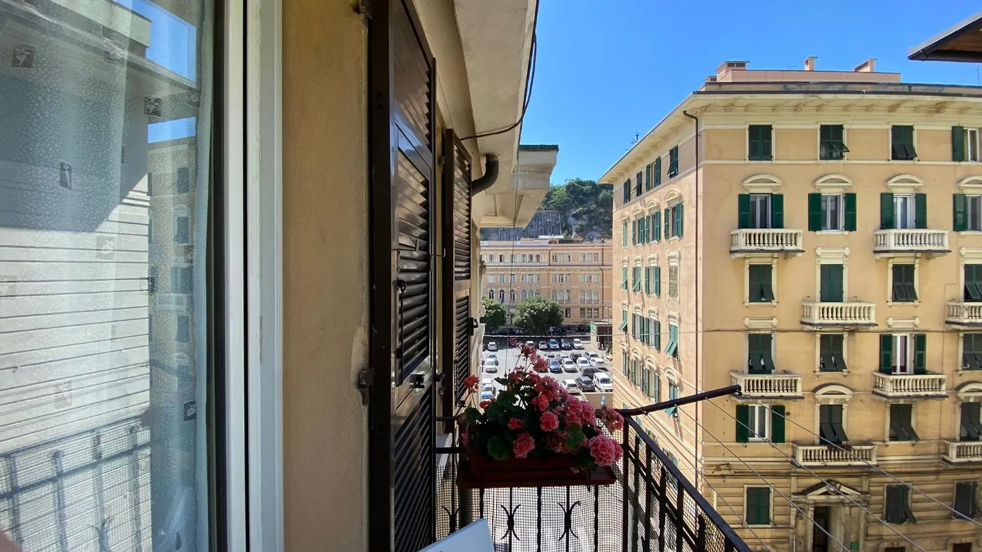 Apartment Kate On The Port Genoa